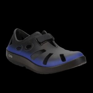 Oofos Oocandoo Sandal Men’s size 7 Women’s size 9